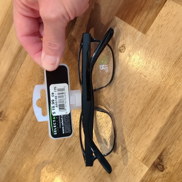 NWT Optitek Hi-Tech readers +1.75 - Picture 11 of 13